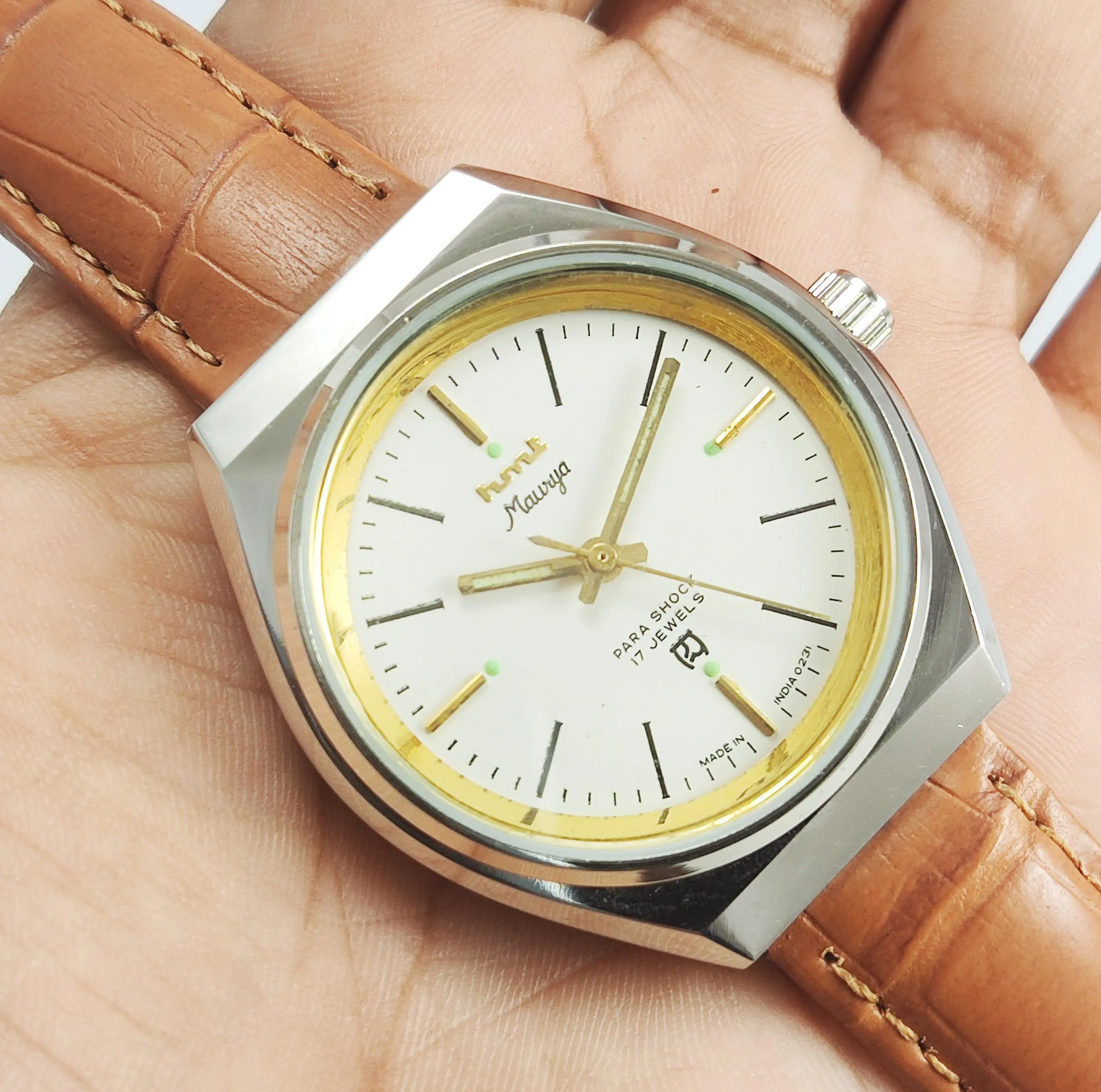 HMT Maurya Para Shock 17 Jewels Cream Dial Mechanical Hand winding Men's Wrist Watch