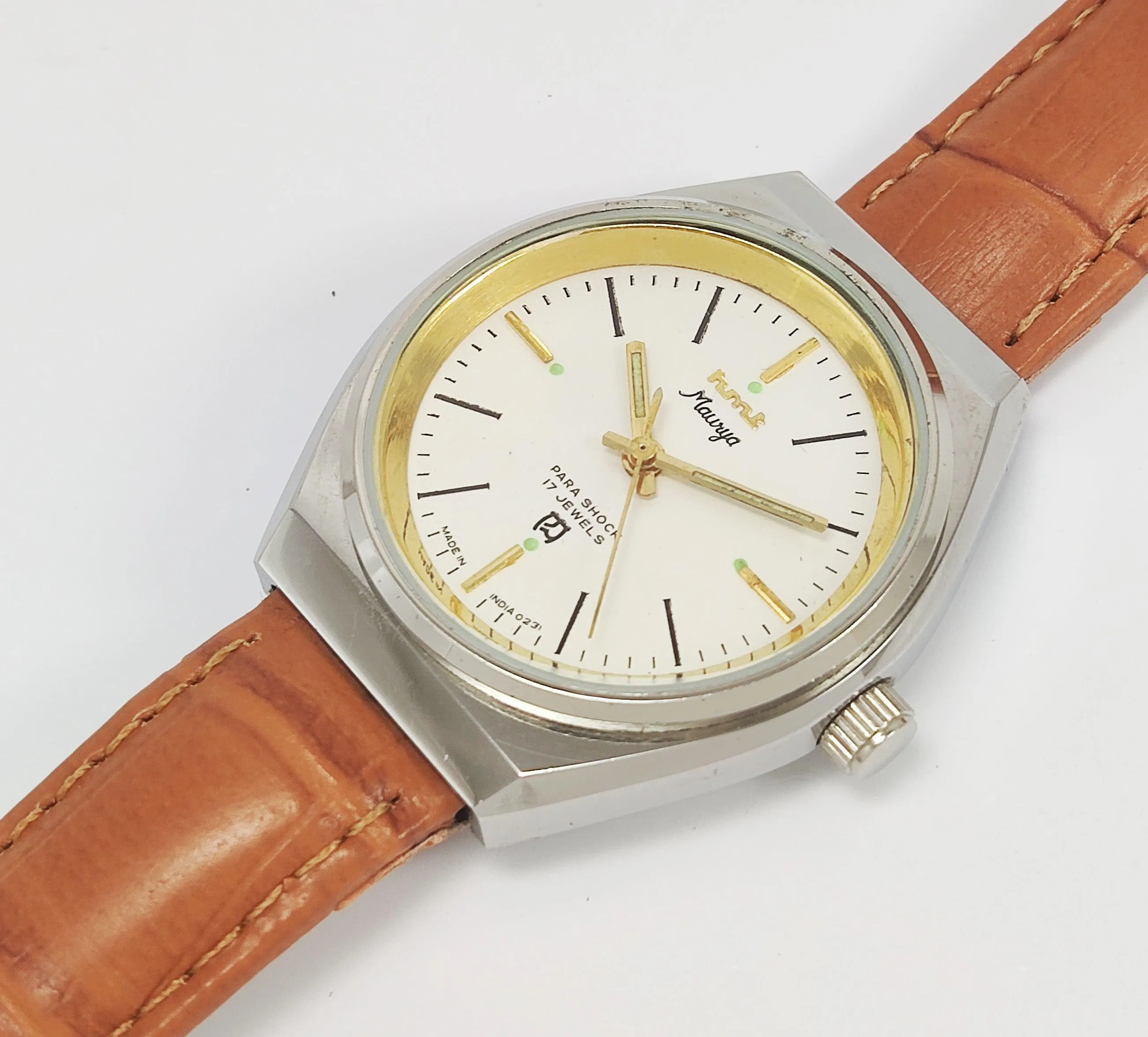 HMT Maurya Para Shock 17 Jewels Cream Dial Mechanical Hand winding Men's Wrist Watch