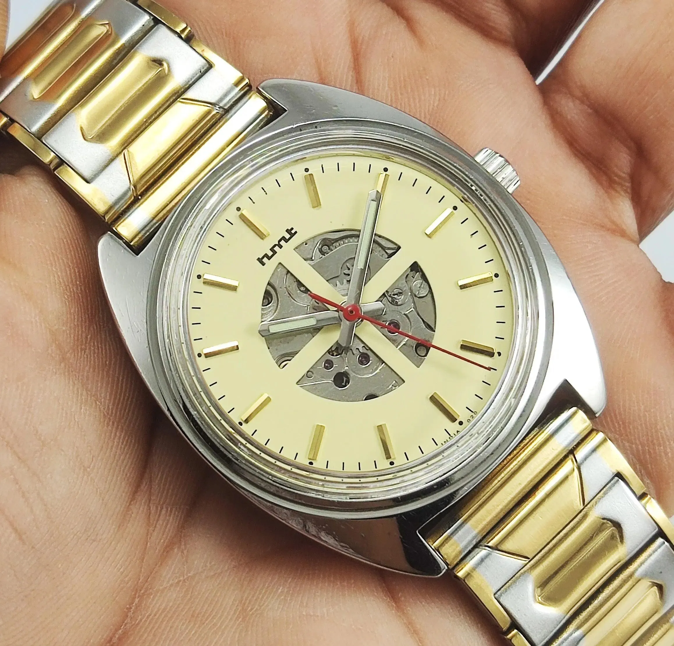 HMT Para Shock 17 Jewels Skeleton Dial Mechanical Hand winding Men's Wrist Watch