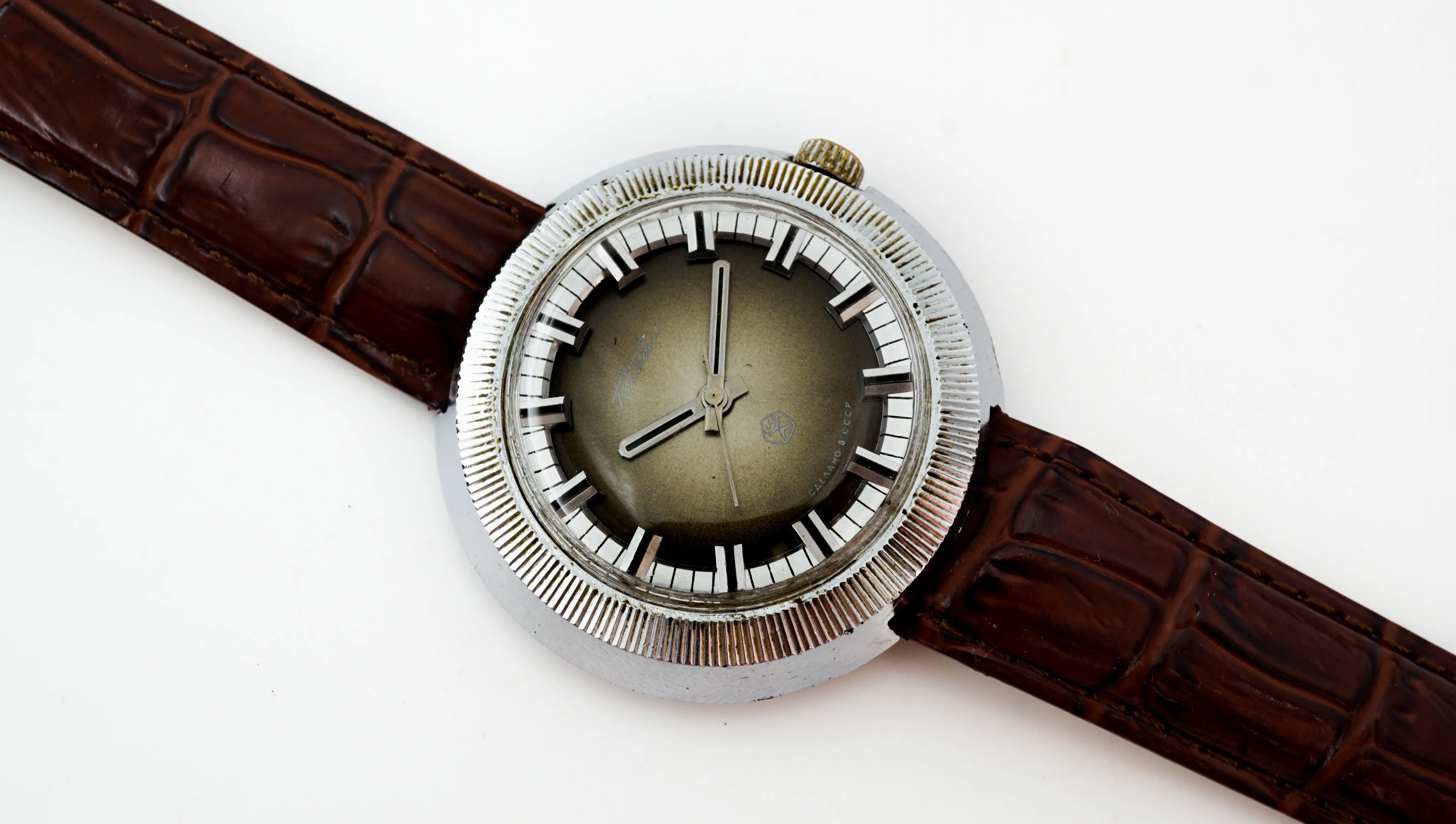 Retro mechanical Raketa watch 2609.HA soviet wristwatch