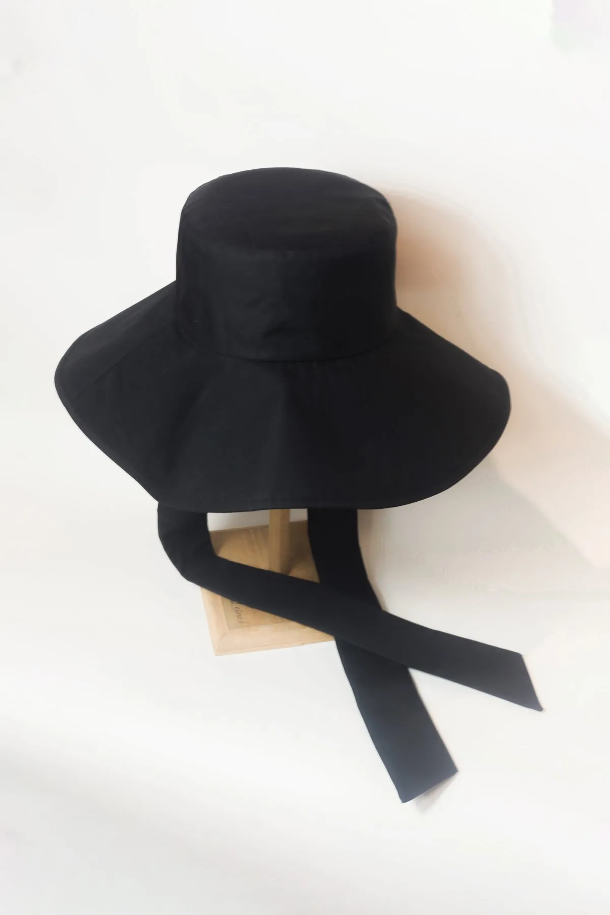 Sabbia silky cotton hat
